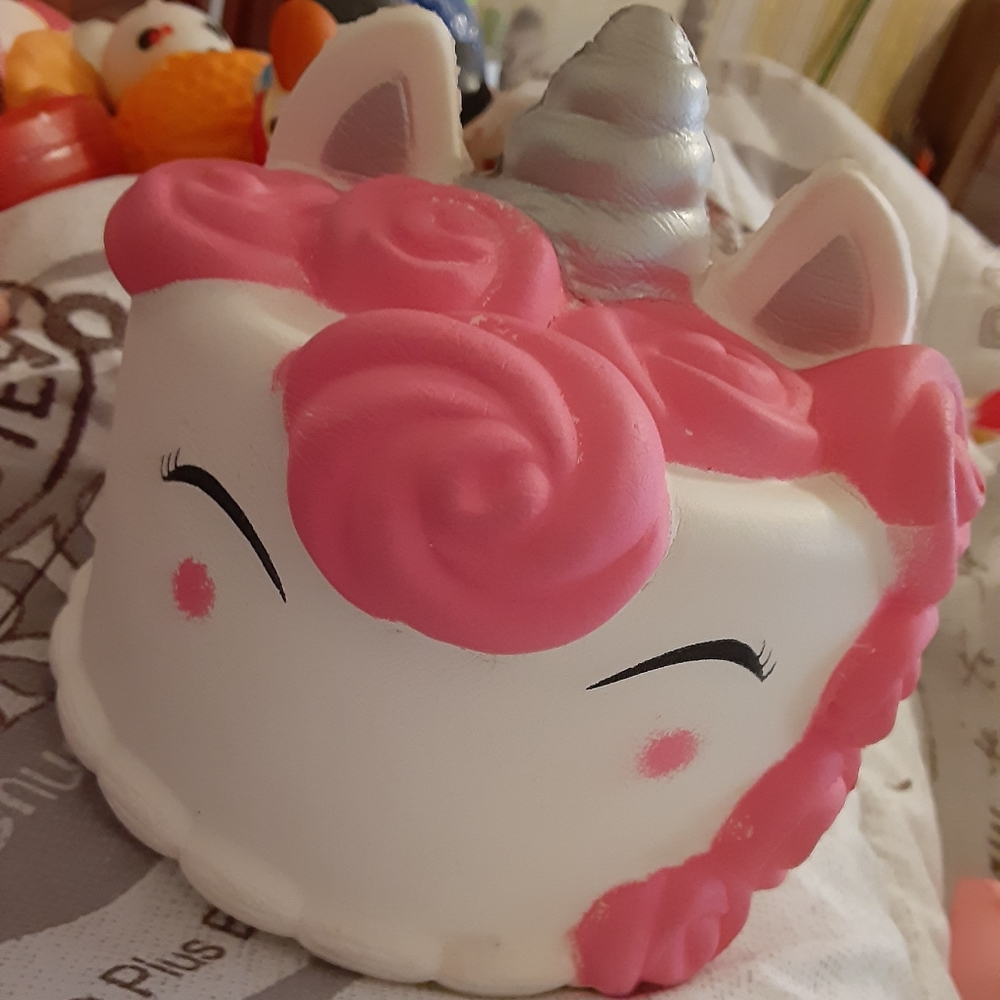 Unicorn cake squishy